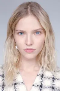 Фото Саша Лусс (Sasha Luss)