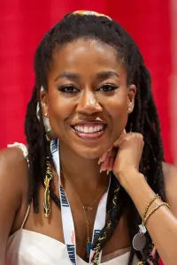 Фото  (Tomi Adeyemi)