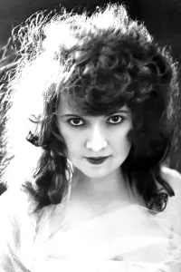 Фото  (Fannie Ward)
