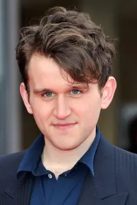 Фото Гаррі Меллінг (Harry Melling)