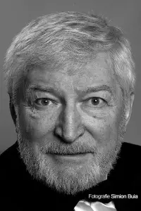 Фото  (Eusebiu Ștefănescu)