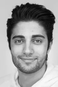 Фото  (Peiman Azizpour)