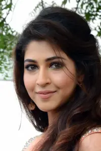 Фото  (Sonarika Bhadoria)