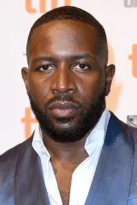 Фото  (Thyrone Tommy)