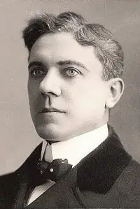 Фото  (Miles McCarthy)