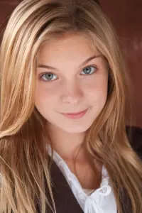 Фото Брайтон Шарбіно (Brighton Sharbino)