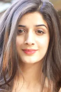 Фото  (Mawra Hocane)