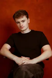 Фото  (Robert Paul)