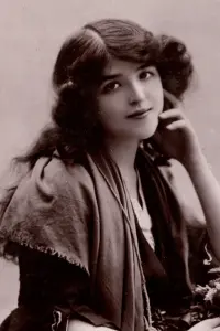 Фото  (Lillian Burns)