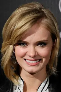 Фото Сара Пекстон (Sara Paxton)
