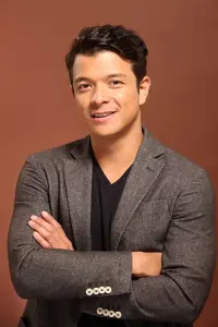 Фото  (Jericho Rosales)