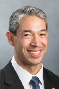 Фото  (Ron Nirenberg)