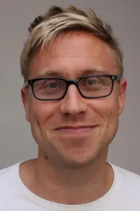 Фото  (Russell Howard)