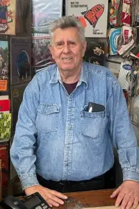 Фото  (Derek Burbidge)