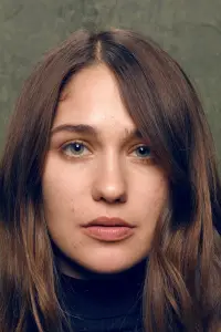Фото Лола Кірк (Lola Kirke)