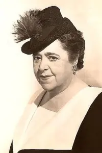 Фото  (Elsa Maxwell)