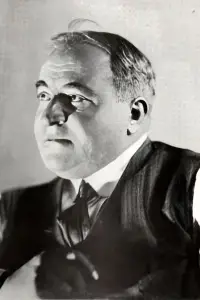 Фото  (Henri Étiévant)