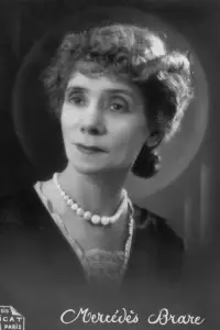 Фото  (Mercédès Brare)