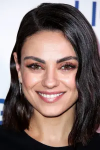 Фото Міла Куніс (Mila Kunis)