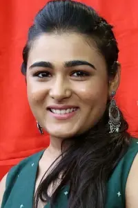 Фото Шаліні Панді (Shalini Pandey)