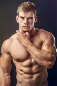 Фото  (Derek Poole)