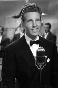 Фото  (Ozzie Nelson)
