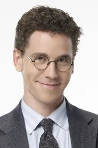 Фото  (Brian Dietzen)