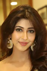 Фото  (Sonarika Bhadoria)