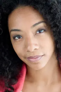 Фото Бетті Габріель (Betty Gabriel)