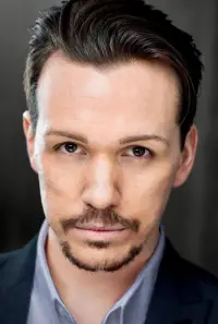 Фото  (Alister Hawke) #327847