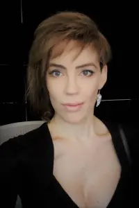 Фото  (Fiora 'Feathers' Wise)