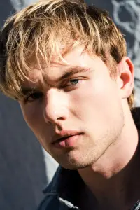 Фото Гаррет Варінг (Garrett Wareing)