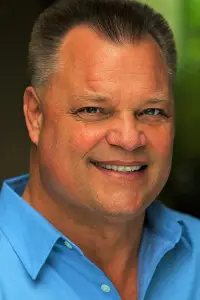 Фото  (Raymond Lloyd)