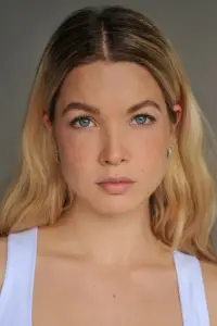 Фото  (Bailey Spalding)