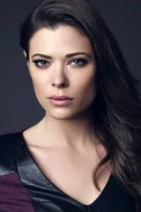 Фото Список Пейтон (Peyton List)