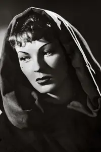 Фото  (Junie Astor)