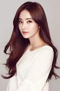 Фото  (Han Chae-young)