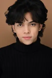 Фото  (Myles Perez)