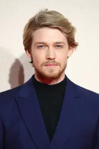 Фото Джо Алвін (Joe Alwyn)