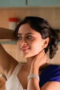 Фото  (Sanya Thakur) #530439