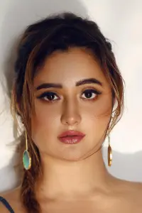 Фото  (Rashami Desai)