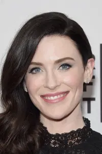Фото Бріджит Ріган (Bridget Regan)