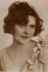 Фото Ліан Гайд (Liane Haid)