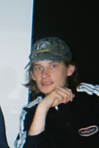 Фото  (Oliver Ledger)