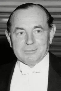 Фото  (Anthony Kimmins) #323611