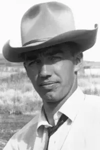 Фото  (Colin Low)