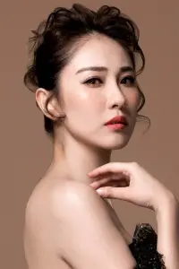 Фото  (Sukie Shek Wing-Lei)