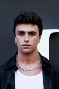 Фото  (Itzan Escamilla) #379314