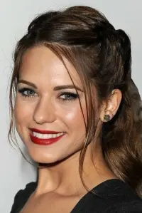 Фото Ліндсі Фонсека (Lyndsy Fonseca)
