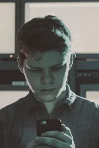 Фото  (Zander Bell)